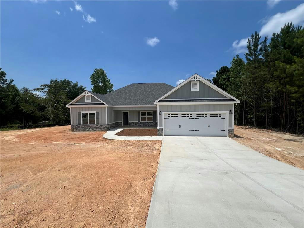 2189 LEE ROAD 249, SMITHS STATION, AL 36877, photo 1 of 17